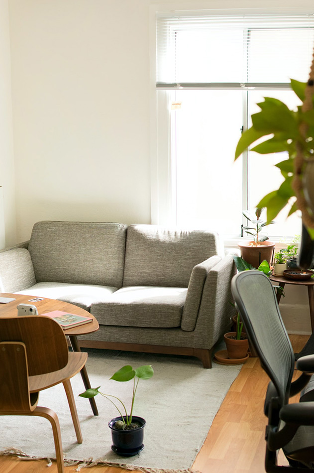 Small Home? Expert Tips On How To Pick The Right Furniture
